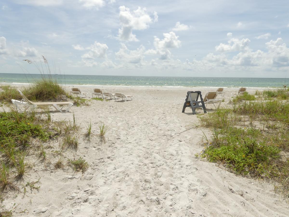 Sand Glo Villas Indian Rocks Beach Eksteriør billede